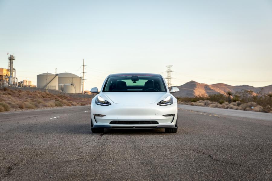  Tesla Model 3 VOLTA by Vorsteiner 2019 года  (фото 31 из 40)